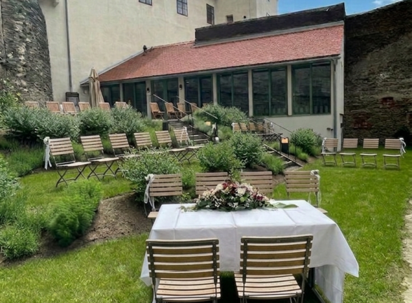 Clusius Garten im Hochzeits Setting