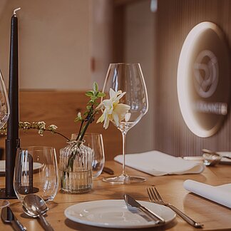 Gedeckter Tisch im Restaurant das Kranich.