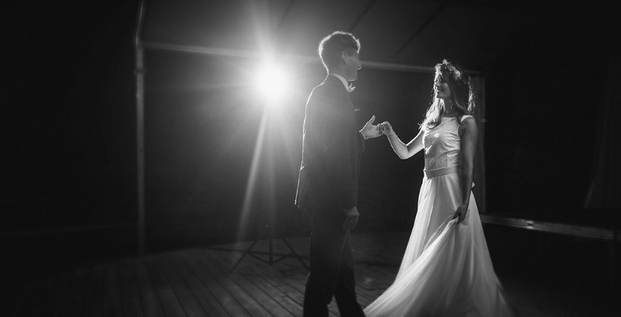 Schwarz-Weiß Foto von einer Hochzeit beim Burghotel Schlaining im Burgenland
